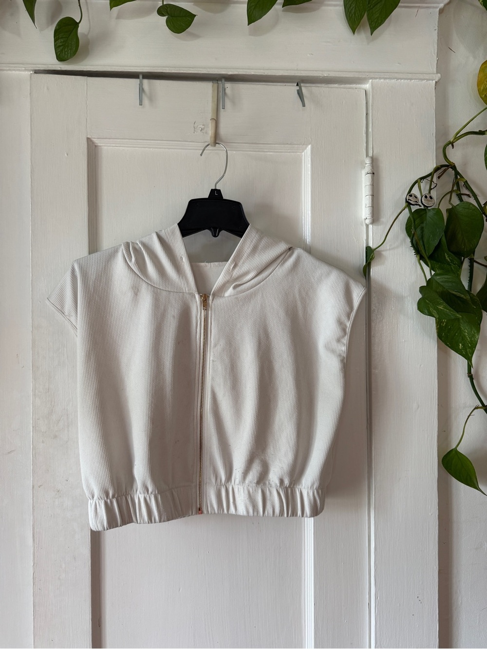 SHEIN White Cropped Zip-Up Hooded Sweatshirt